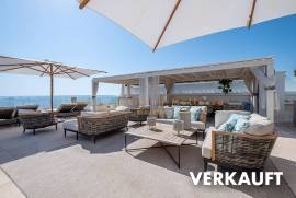 VERKAUFT - Penthouse mit großer privater Dachterrasse mit eigenem Pool und fantastischem Meerblick komplett saniert