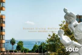SOLD - Fantastic penthouse apartment with partial sea view in exclusive residential complex 